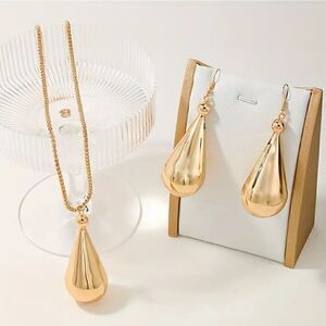 Exaggerated Earrings + Necklace Set With Giant Golden Drop Design